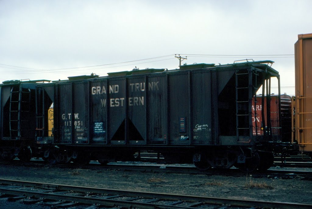 Grand Trunk Western Railroad Covered Hopper No. 113851 at Concord, NH, Конкорд
