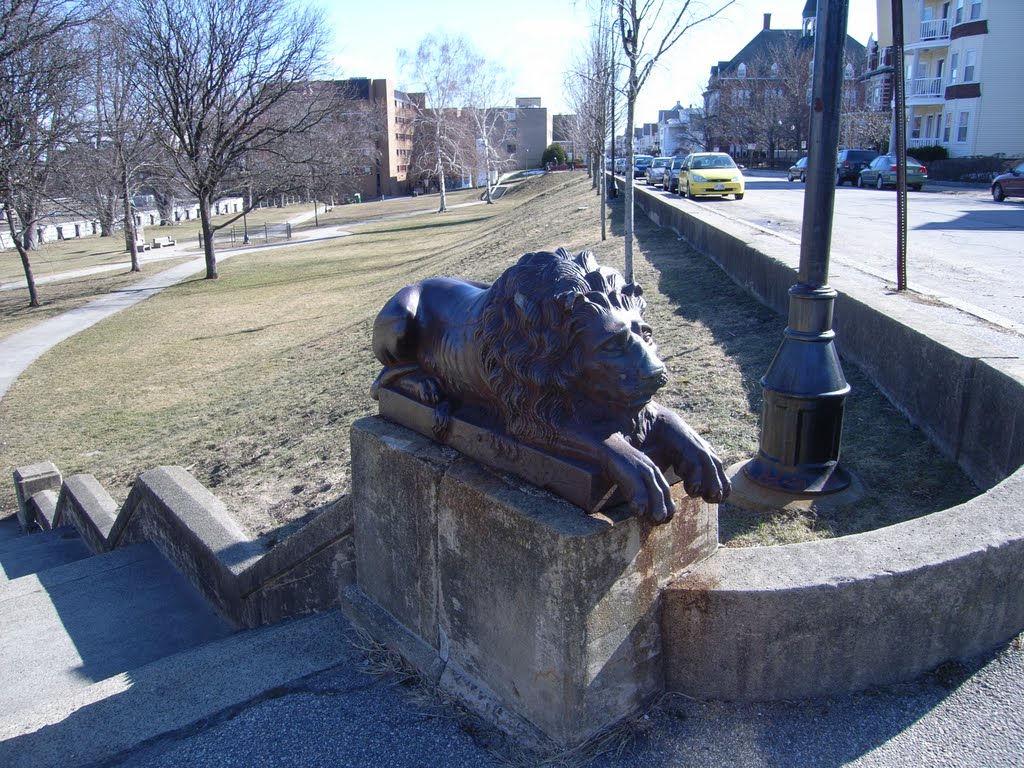 Lion Statue, Манчестер