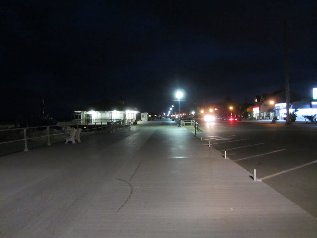 The Boardwalk At Night, Белмар