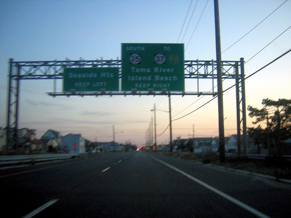 Route 35 South Towards Seaside Heights 11-27-2008, Бруклаун