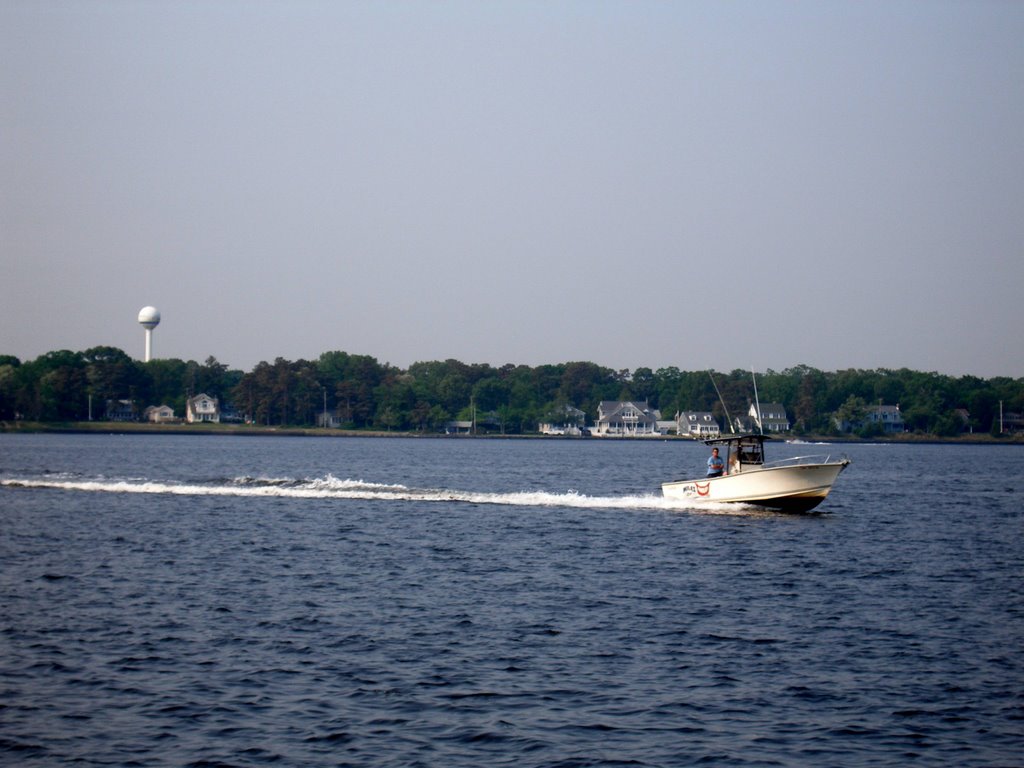 speed boat on the Toms River, Гилфорд-Парк