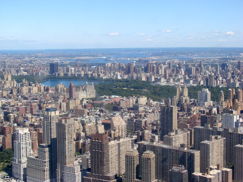 New York a view of Manhattan and Central Park by air, Гуттенберг