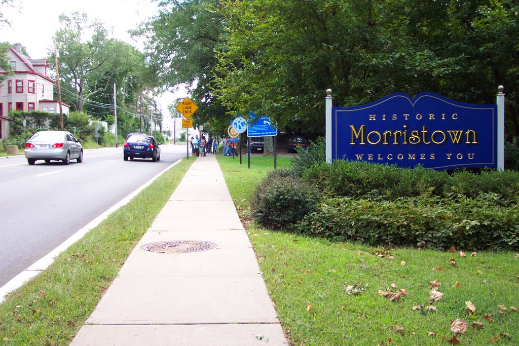 entering Morristown on Speedwell Avanue, Морристаун