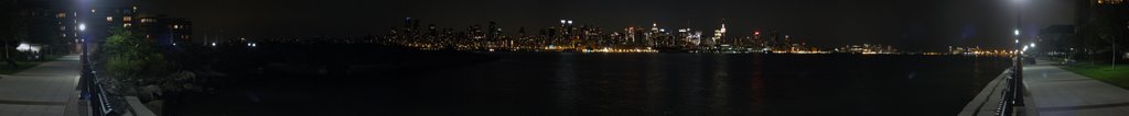 Night view of Manhattan from 22 Ave at Port Imperial, Норт-Берген