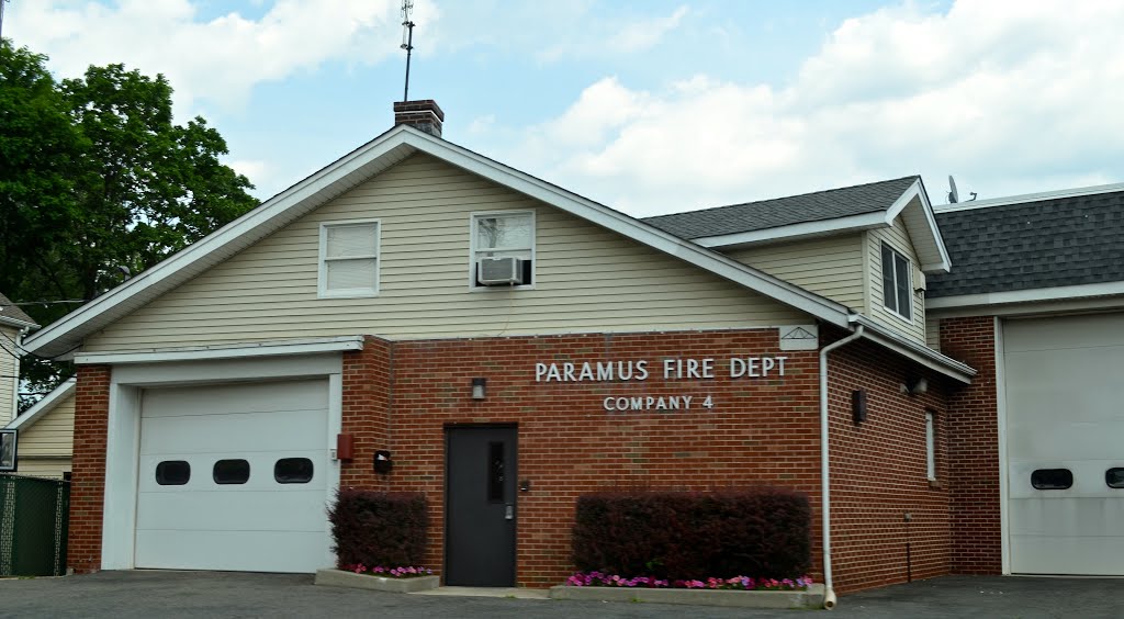 Paramus Fire Dept Company 4, Парамус