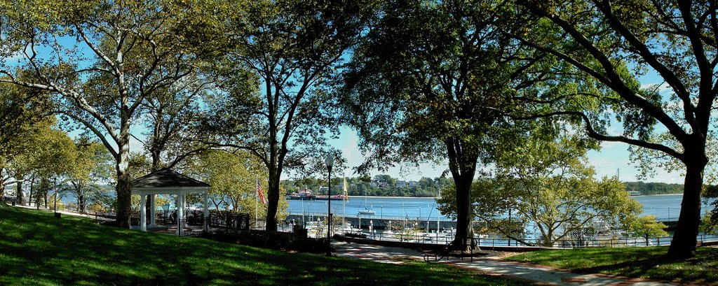 "Park With A View" - The Municipal Marina, Arthur Kill & Staten Island - Bayview Park - Front St. - Perth Amboy, NJ - 8.9.2009, Перт-Амбой