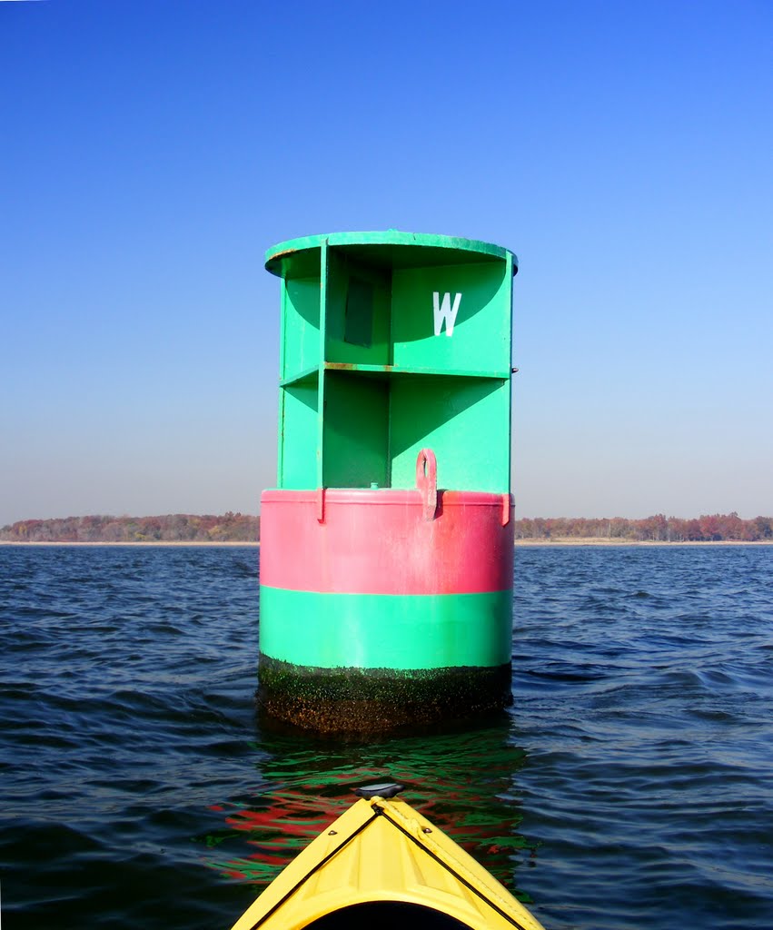 Buoy - Green & Red Can "W" - Ward Point Bend East - Raritan Bay - Staten Island, NY - 11.8.2011 - Click "John Moura"-, Перт-Амбой