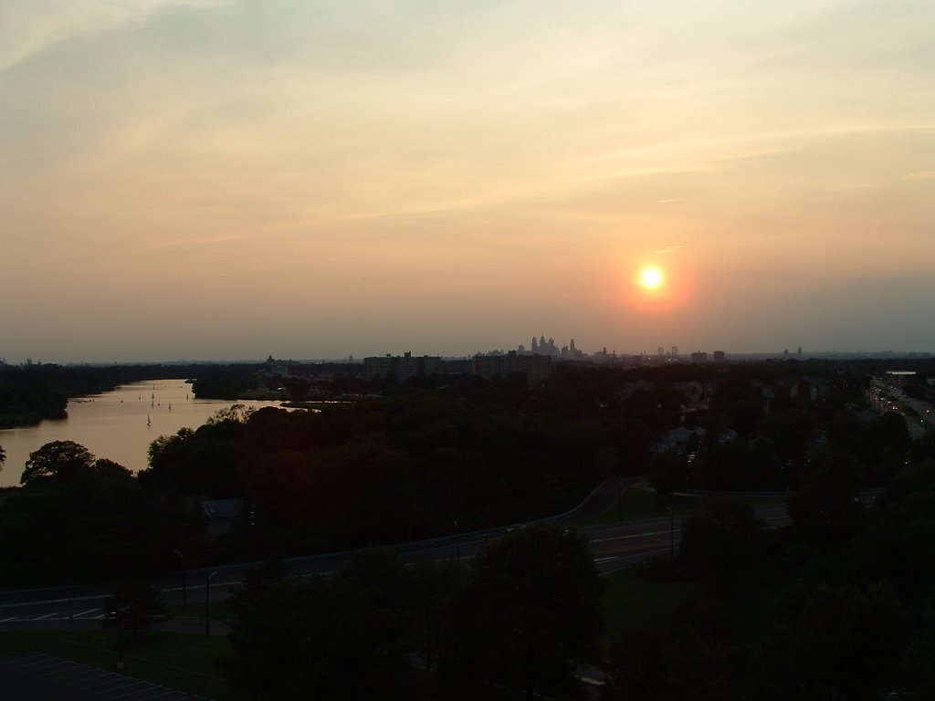 Sunset over Philly and Cooper River Park, Хаддон