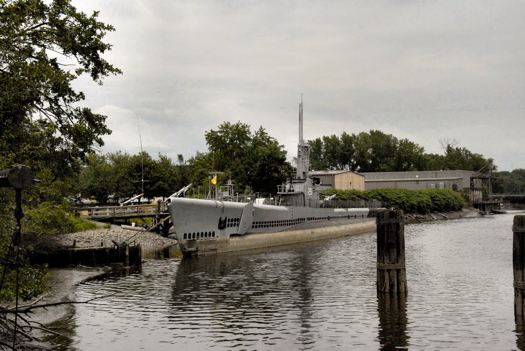 The USS Ling - At Rest In The Hackensack (NJ) River, Хакенсак