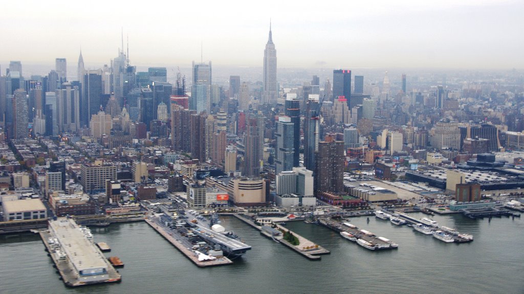 NYC from heli (Empire State Building in the middle), Хобокен