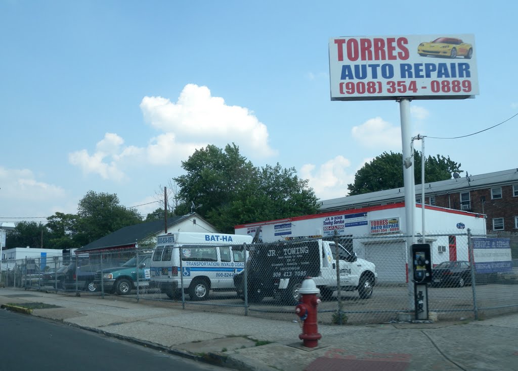 Torres Auto Repair, Элизабет