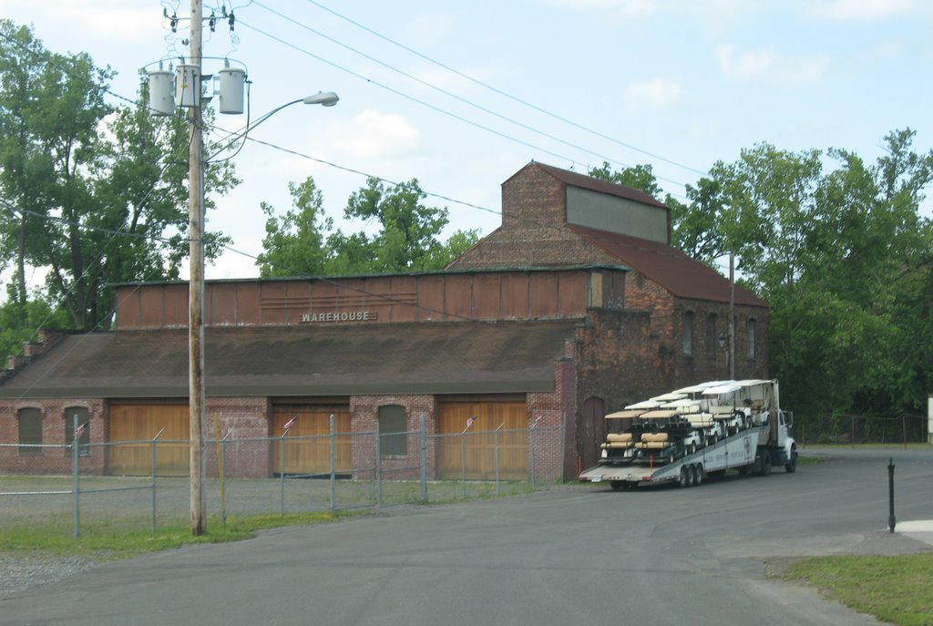Warehouse and golf carts, Атенс