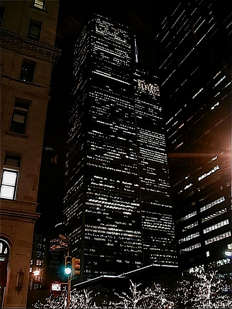 05030052 March 5th, 2000 New York WTC Twin Towers at night  - NW view, Бетпейдж