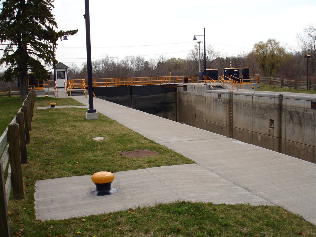 Erie Canal Lock 33, Брайтон