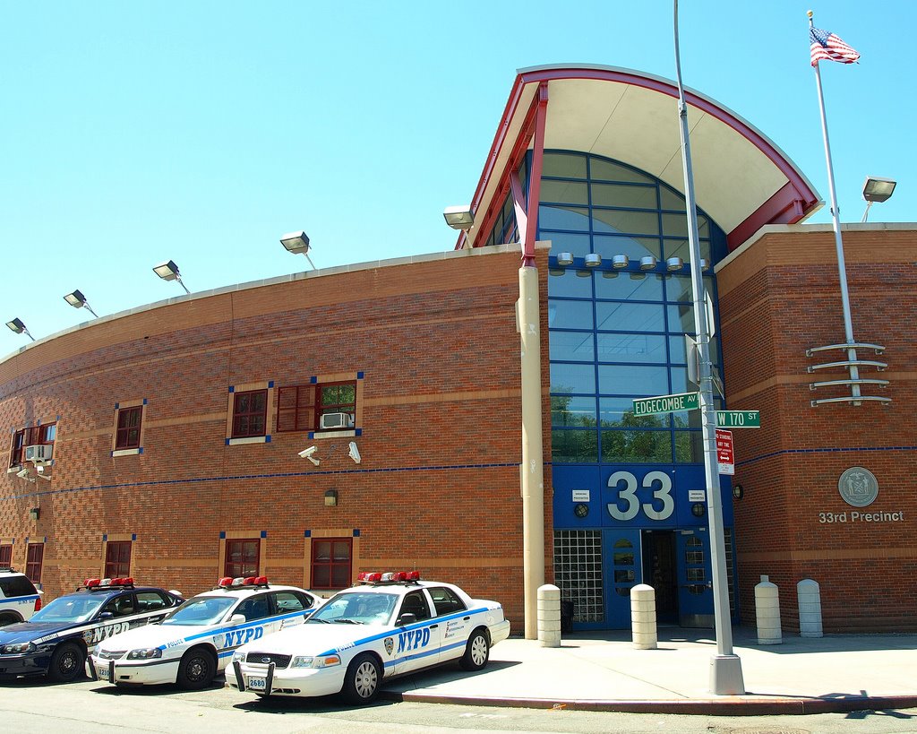 NYPD Police Station Precinct 33, Washington Heights, New York City, Бронкс