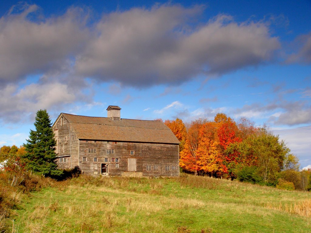 Autumn barn, Гейтс
