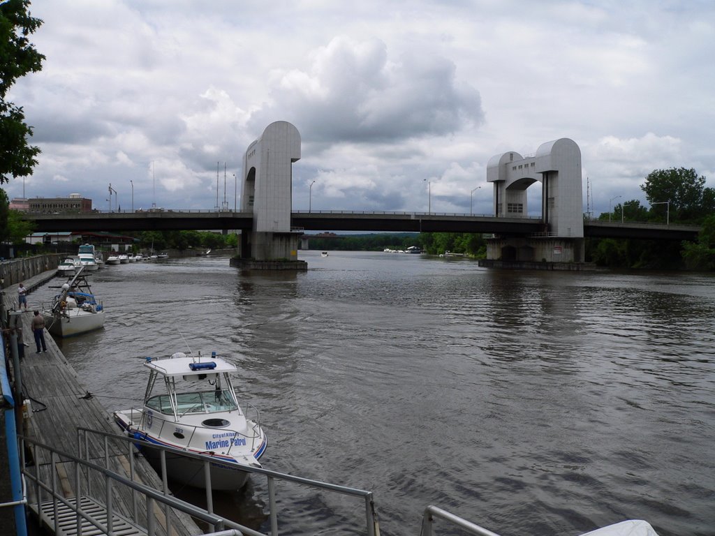 Hudson River Bridge at Troy, NY, Грин-Айленд