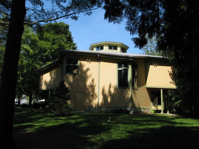 Ram Dass Library, Omega Institute Campus, Rhinebeck, New York, ДеВитт