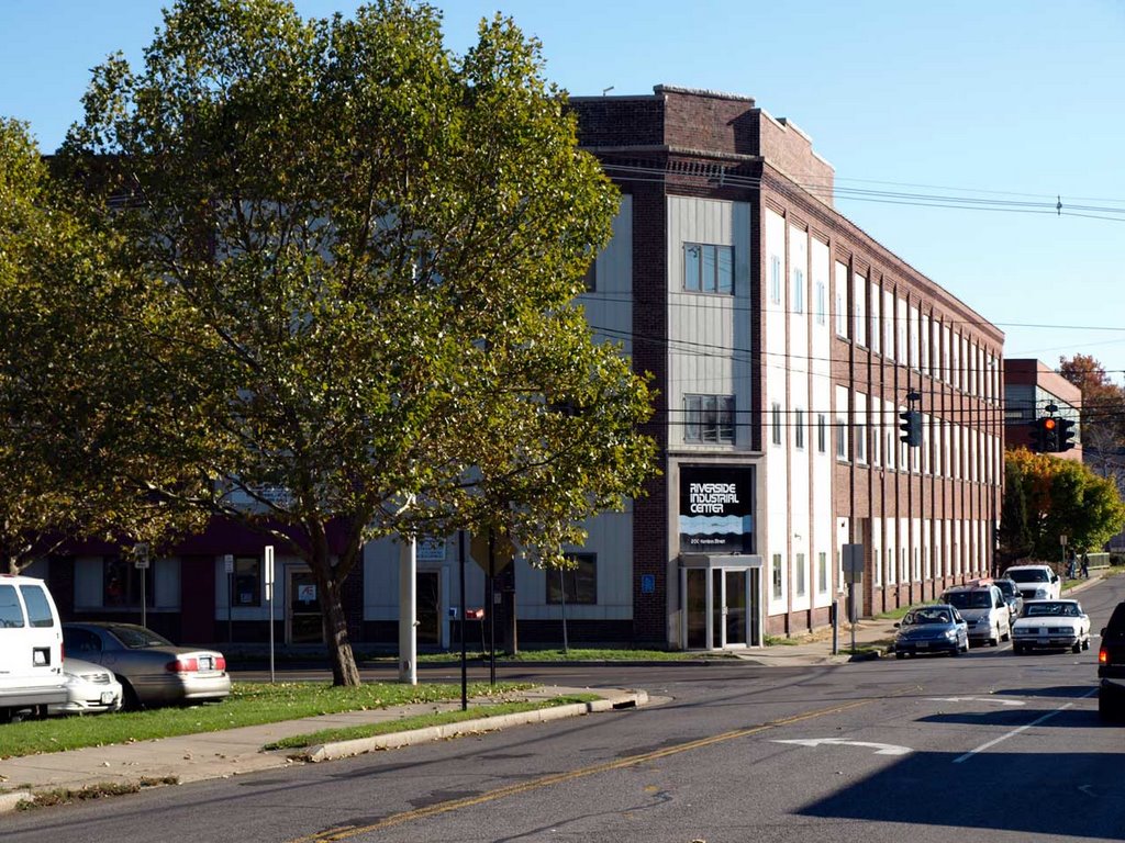 Chautauqua County Industrial Development Agency in Historic Crescent Tool Building, Джеймстаун