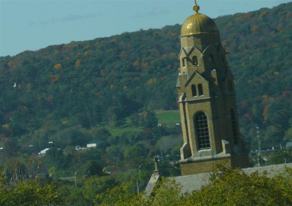 Church of The Holy Trinity RC (formerly St Anns RC) 346 Prospect St BinghamtonNY  from highwa, Джонсон-Сити