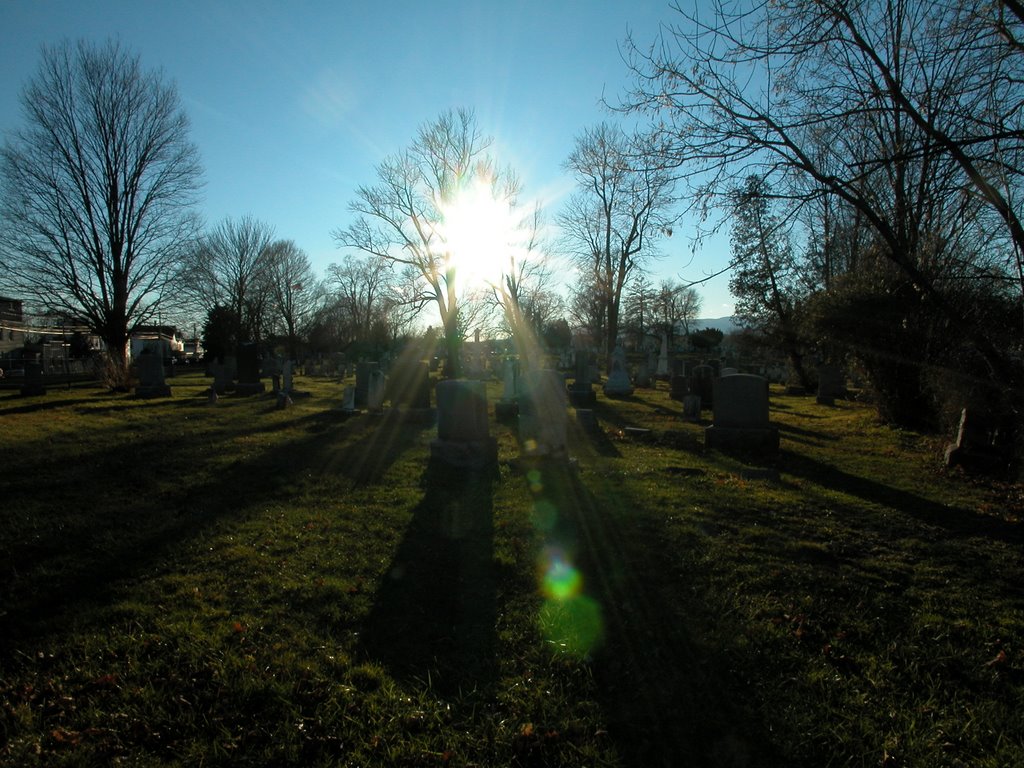 old graveyard, Thompson St., Catskill, NY, Катскилл