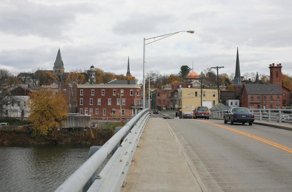 Downtown Catskill from the Uncle Sam Bridge, Катскилл