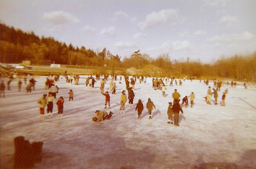 Dinkys Pond, circa mid 50s, Кингстон