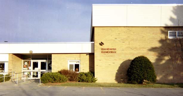 Dannemora Elementary School, Клинтон