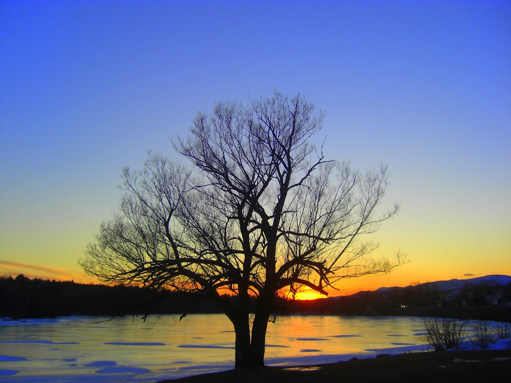 Saranac River sunset at Cadyville, NY, feb 19, 2012, Клинтон