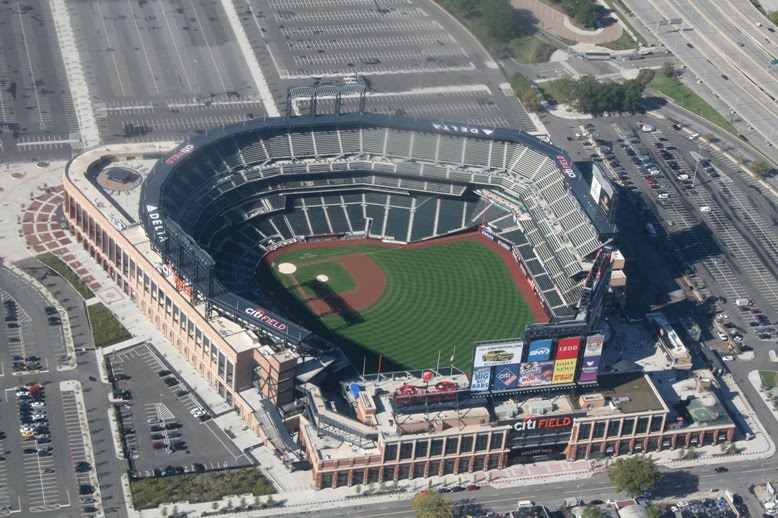 City Field, estadio de los Mets (Nueva York), Корона