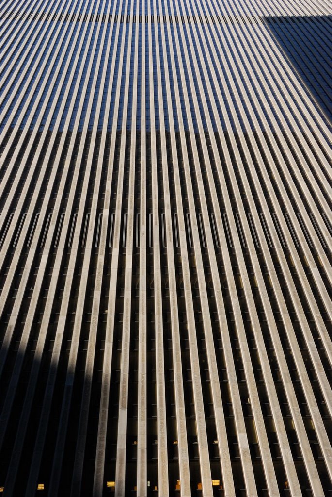 Lines and shadows, Лонг-Айленд-Сити
