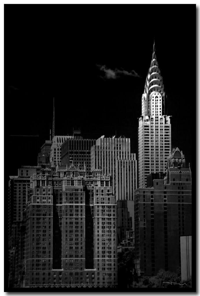 Chrysler Building from the East River, Лонг-Айленд-Сити
