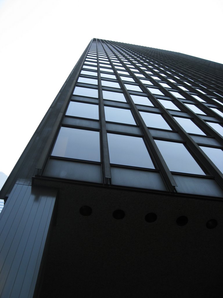 Seagram Building, Лонг-Айленд-Сити