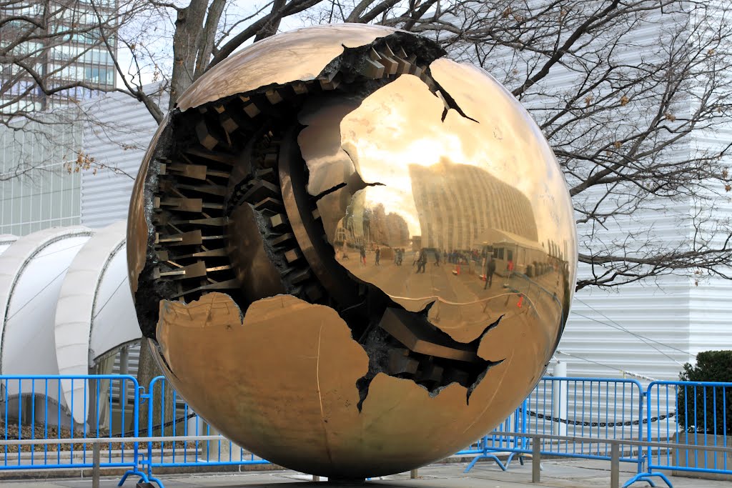 联合国总部-【破碎的地球】-意大利赠送, Лонг-Айленд-Сити