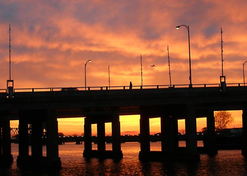 Long Beach Memorial Draw Bridge at Sunset, Лонг-Бич