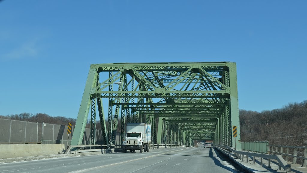 Troy-Menands Bridge, Менандс