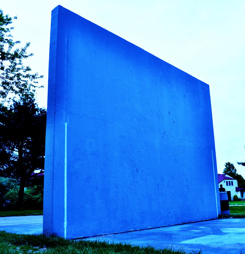 Blue Wall, Миддл-Айденд