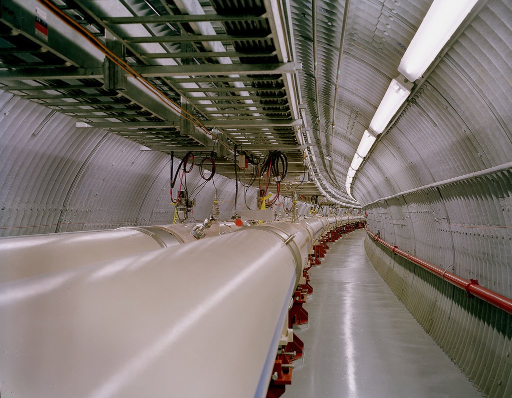 Brookhaven National Laboratory "RHIC Tunnel" (New York), Миддл-Айденд