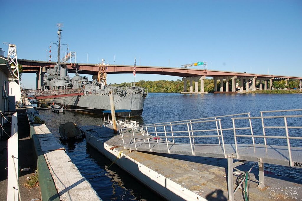 USS Slater (DE-766), Олбани