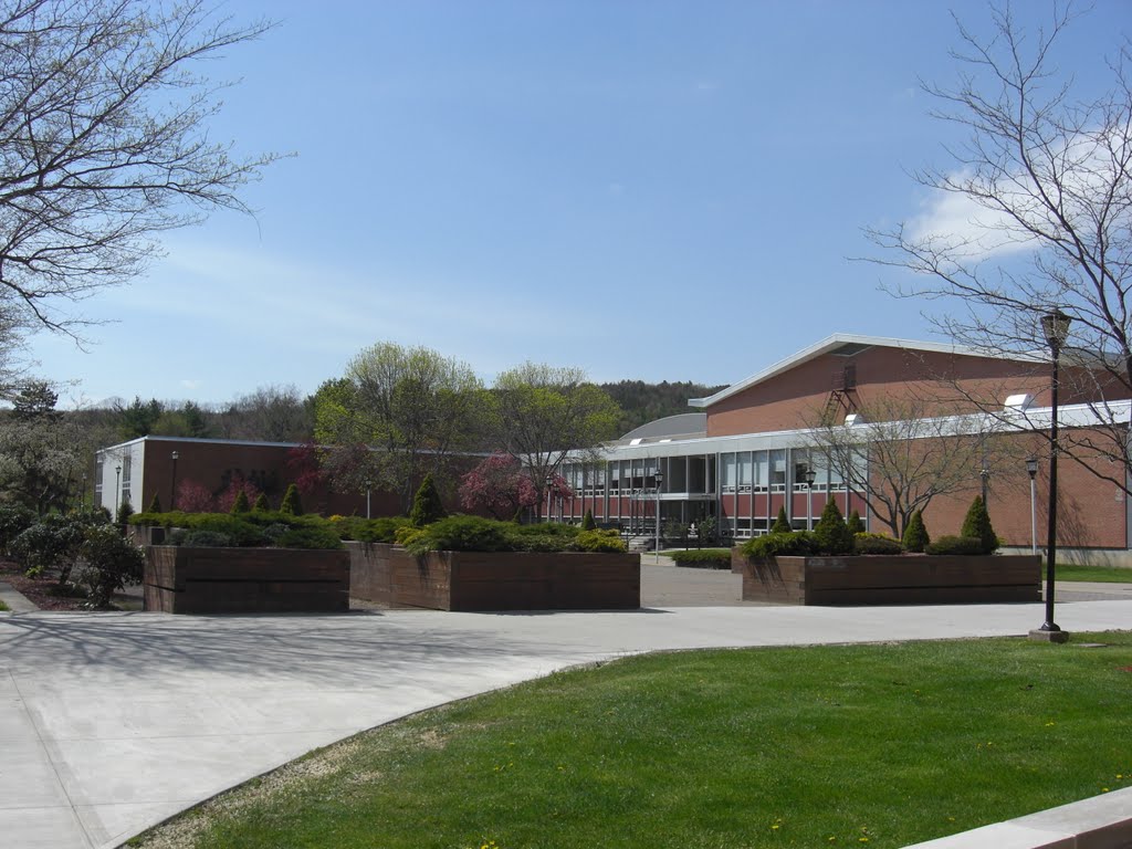 SUNY Oneonta Chase Gymnasium, Онеонта