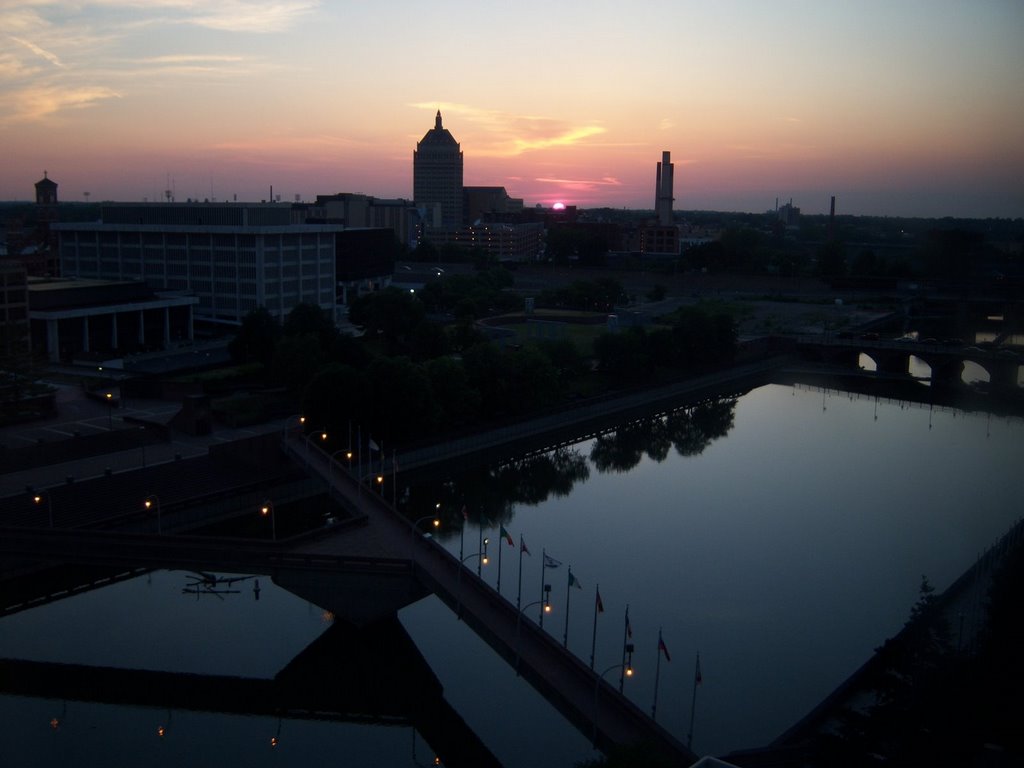 Sunset n Rochester, Рочестер