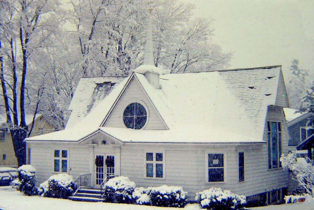 First Presbyterian Church, Saranac Lake, NY, Chistmas time, 1982., Саранак-Лейк