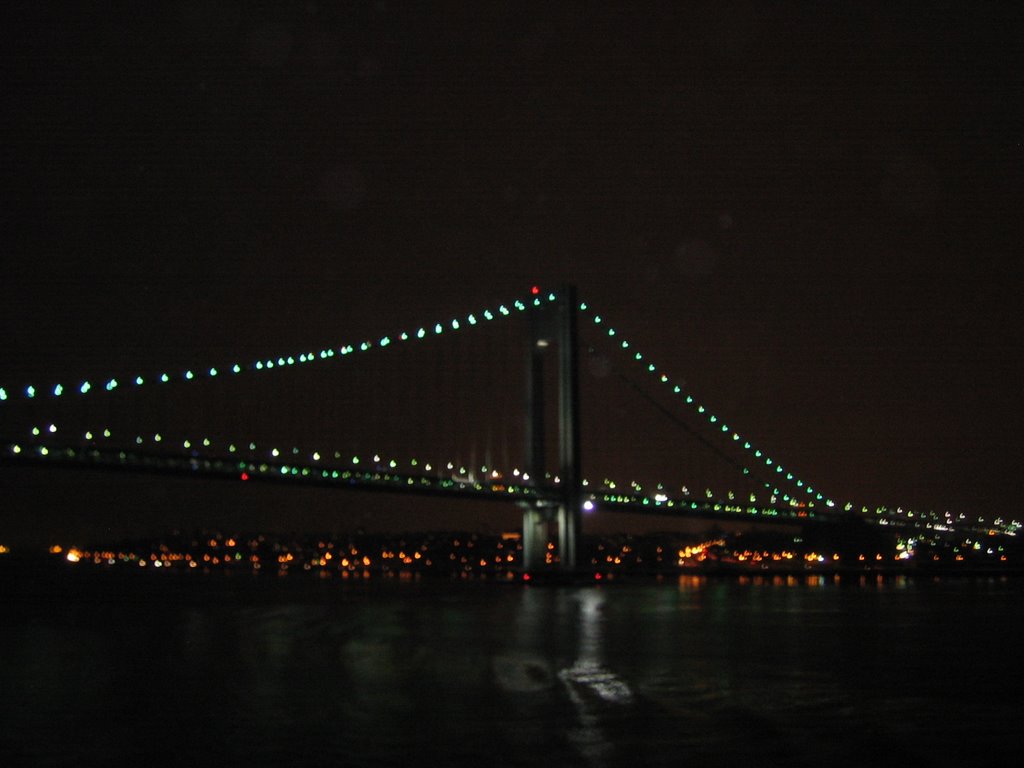 Verrazano-Narrows Bridge at Night from the Explorer of the Seas, Саут-Бич