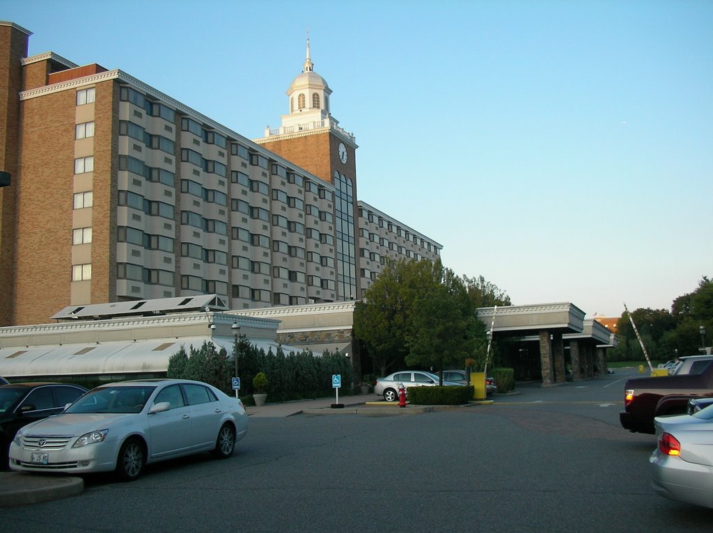 Garden City Hotel, Хемпстид