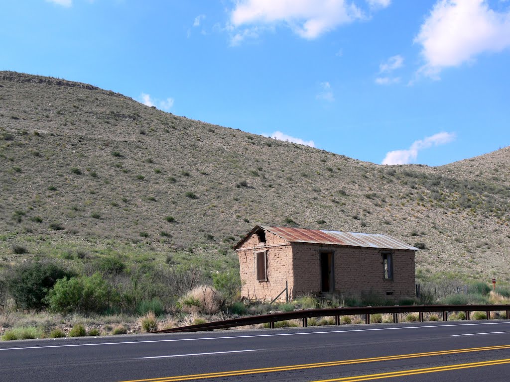 Little house, Picacho, New Mexico, Декстер