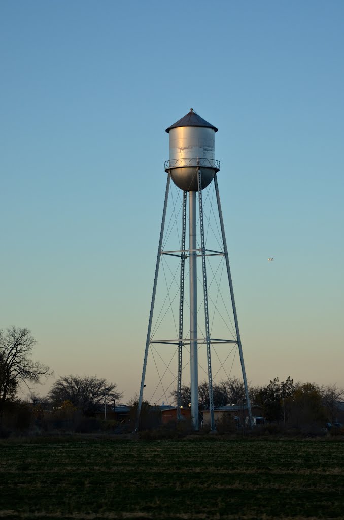 Los Lunas, NM water tower, Лос-Лунас