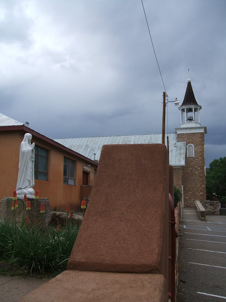 2013 - Tour de Force of Adobe and Stone Masonry, St. Anthonys Catholic Church, Pecos, NM, Пекос