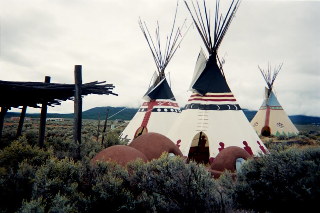 Taos Drums, Ранчос-Де-Таос