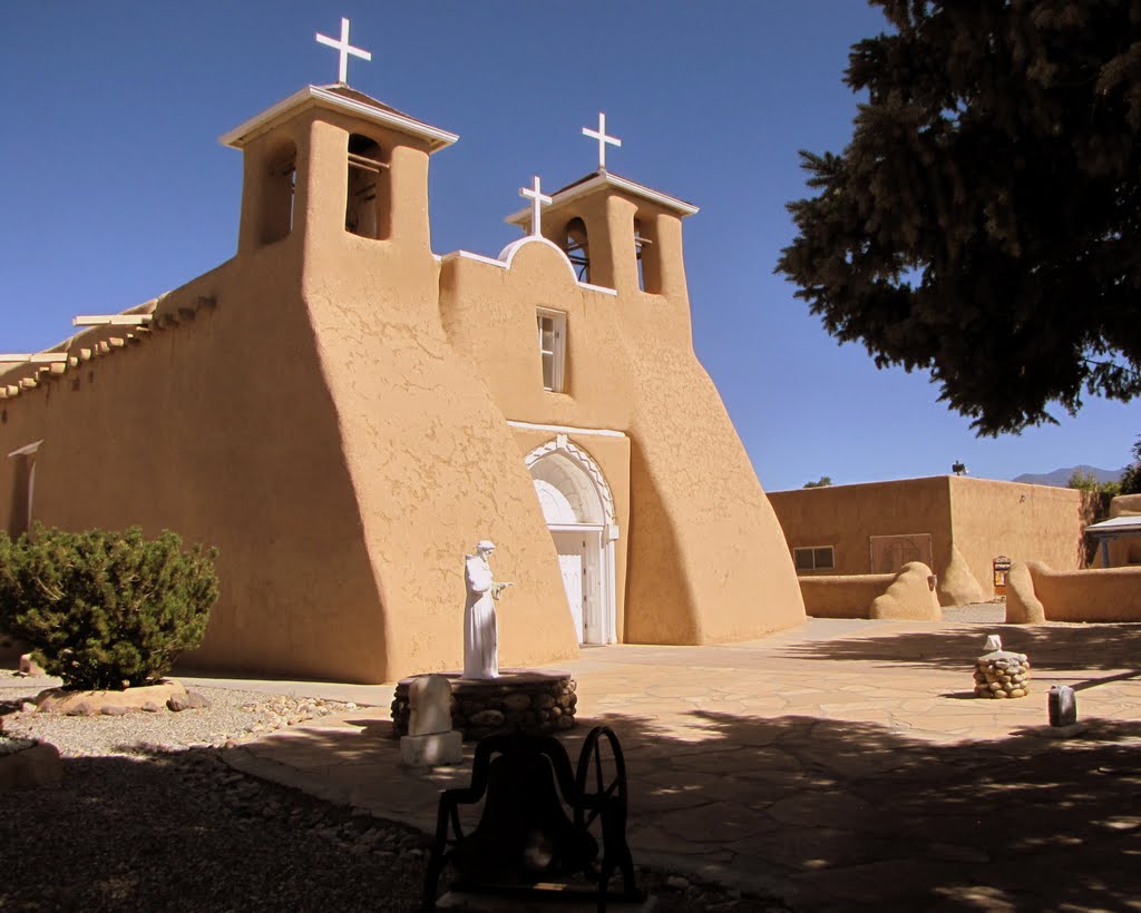 San Francisco De Asis Catholic Church, Rancho De Taos, Ранчос-Де-Таос
