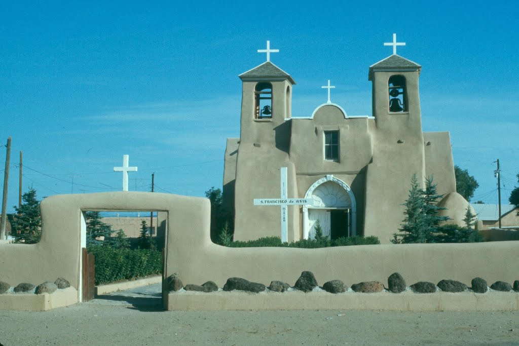 W6-St. Francis of Assisi Mission in Taos 73, Ранчос-Де-Таос
